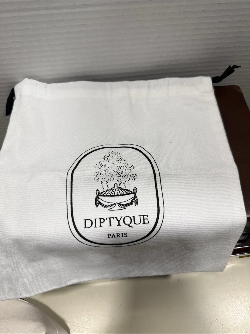 Diptyque Cream Leather Cosmetic 3 Piece Pouch Bundle